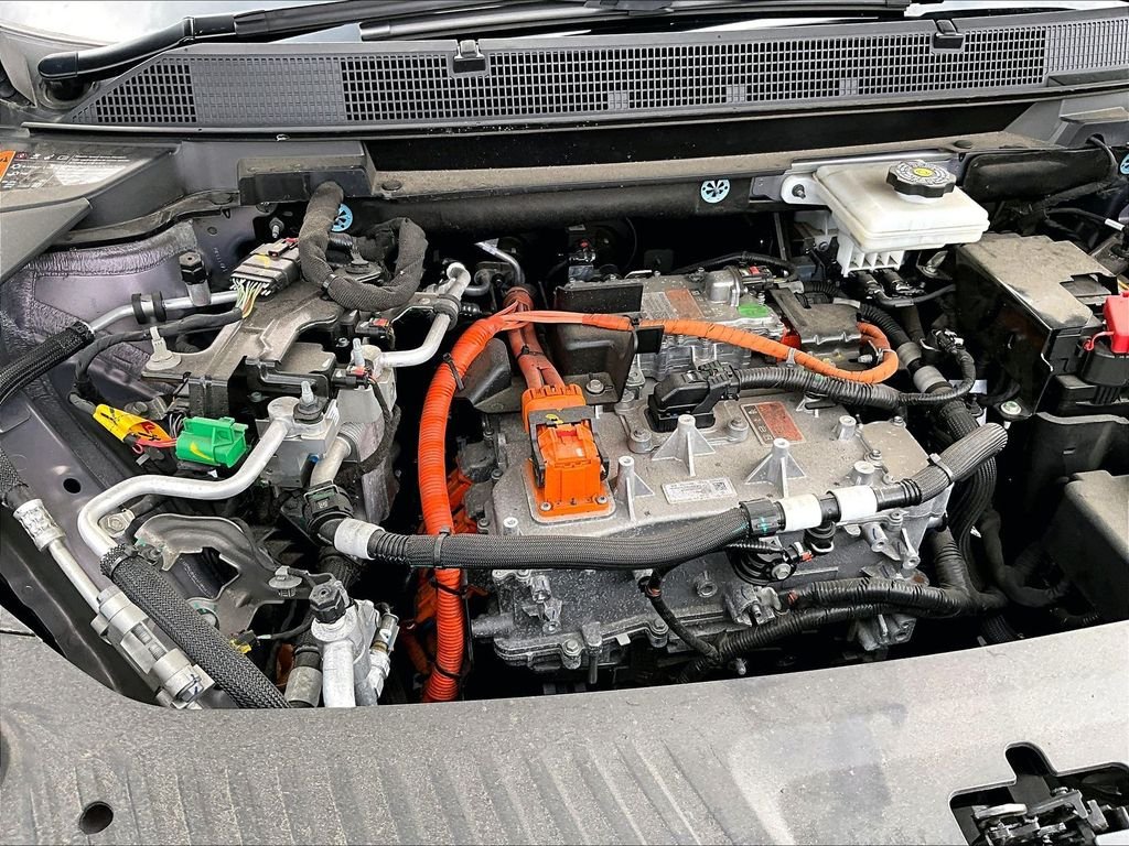 Used 2024 Gray Chevrolet LT image 33