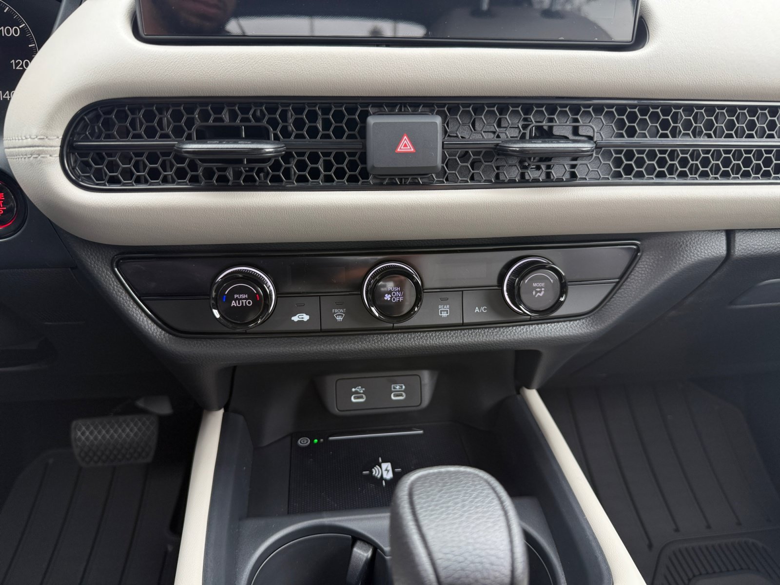 New 2027 Platinum White Pearl Honda LX image 13