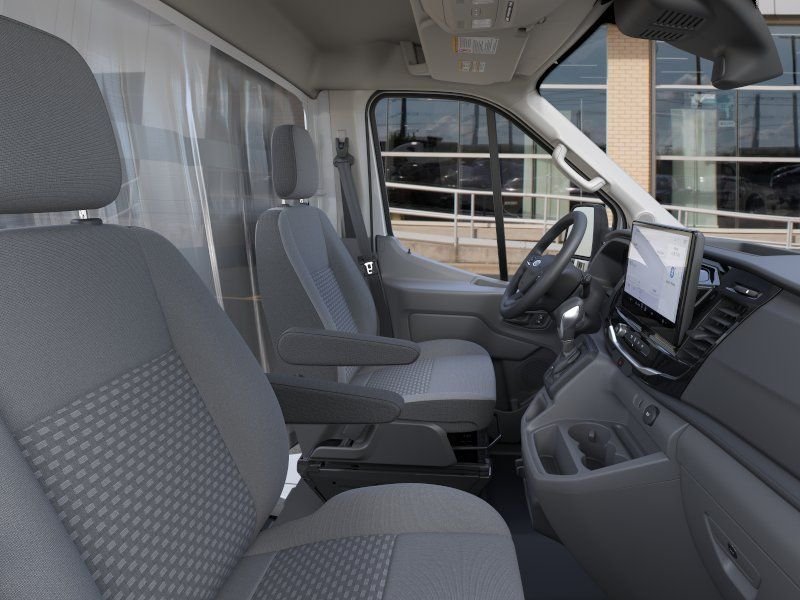 New 2026 Oxford White Ford Cutaway image 12
