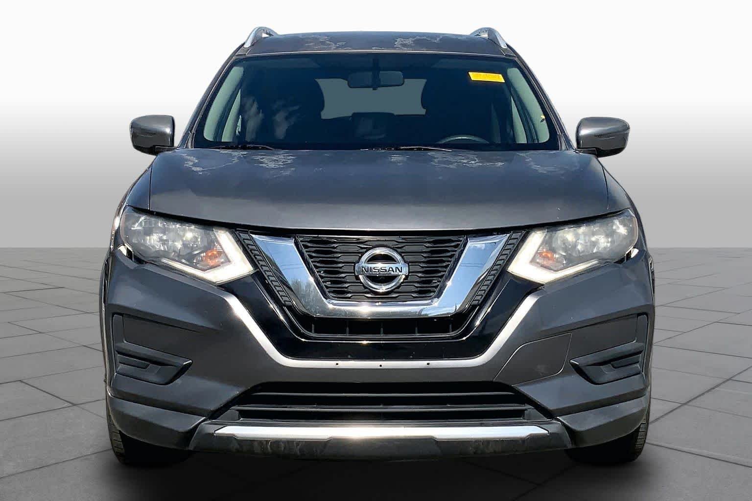Used 2017 Gun Metallic Nissan SV image 4