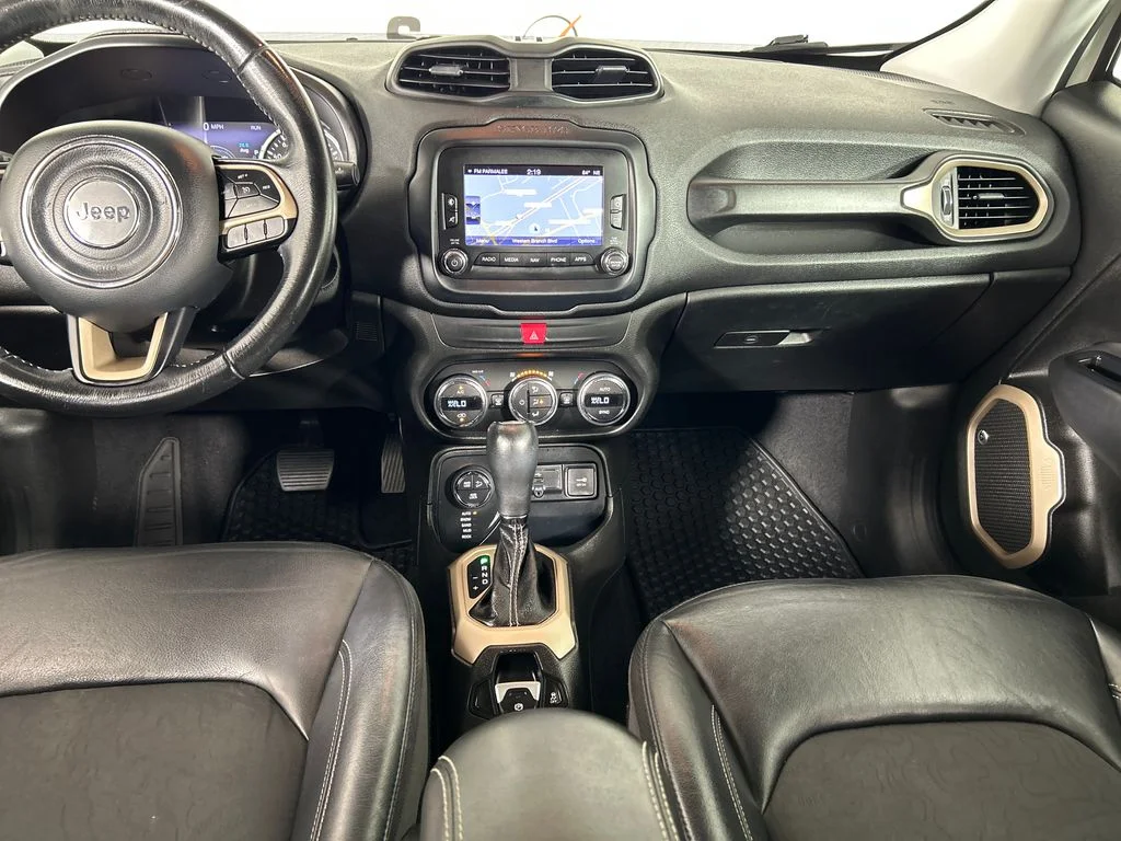 Used 2017 White Jeep Trailhawk image 19