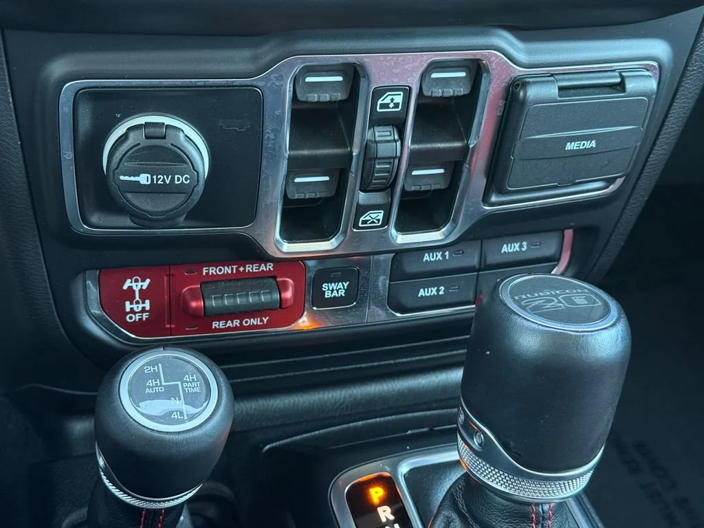 Used 2023 Gray Jeep Rubicon 20th Anniversary image 27