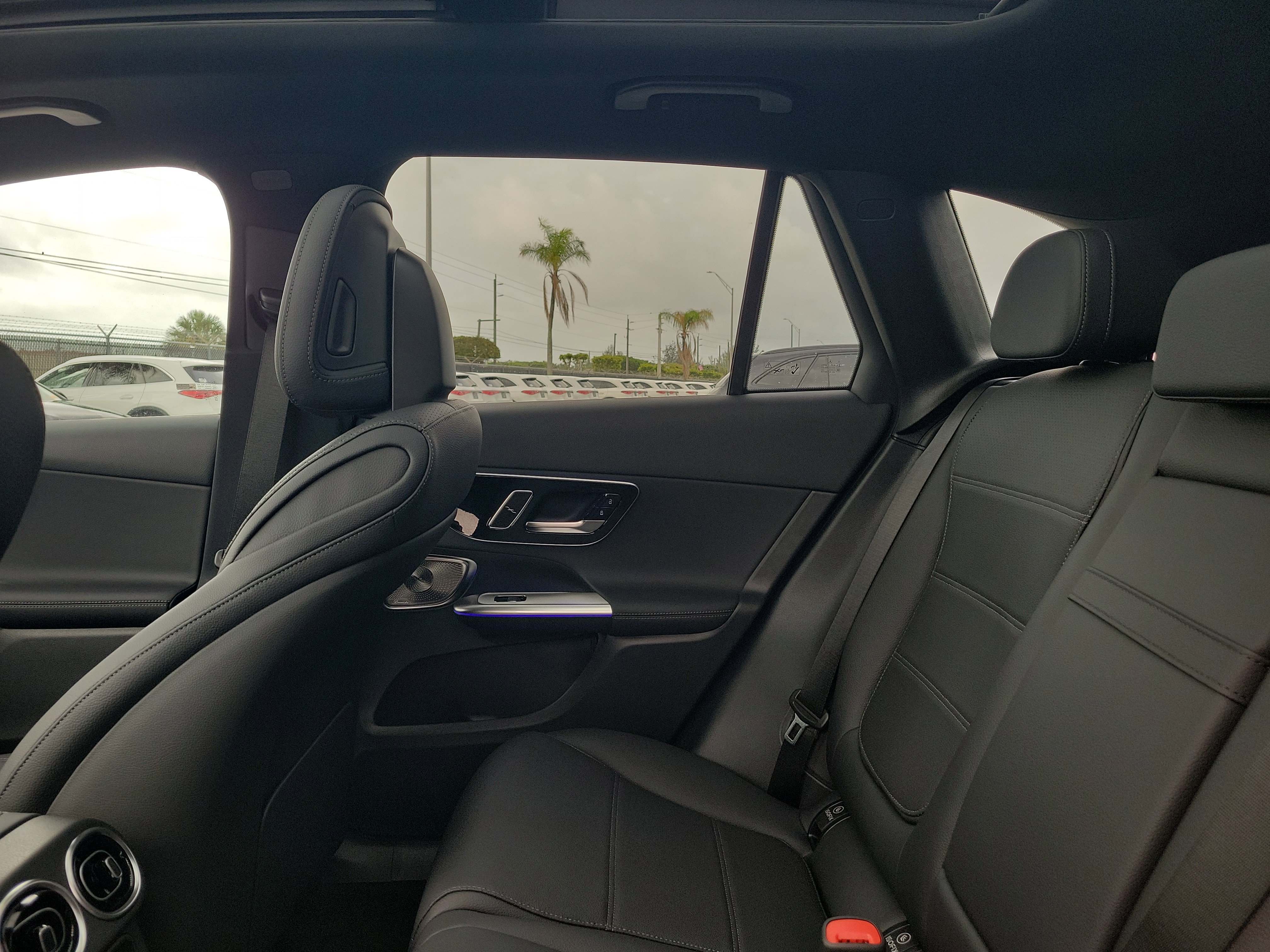 New 2026 Black Mercedes-Benz GLC 300 image 40