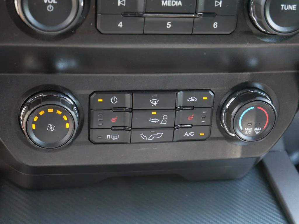 Used 2019 Gray Ford XLT image 22