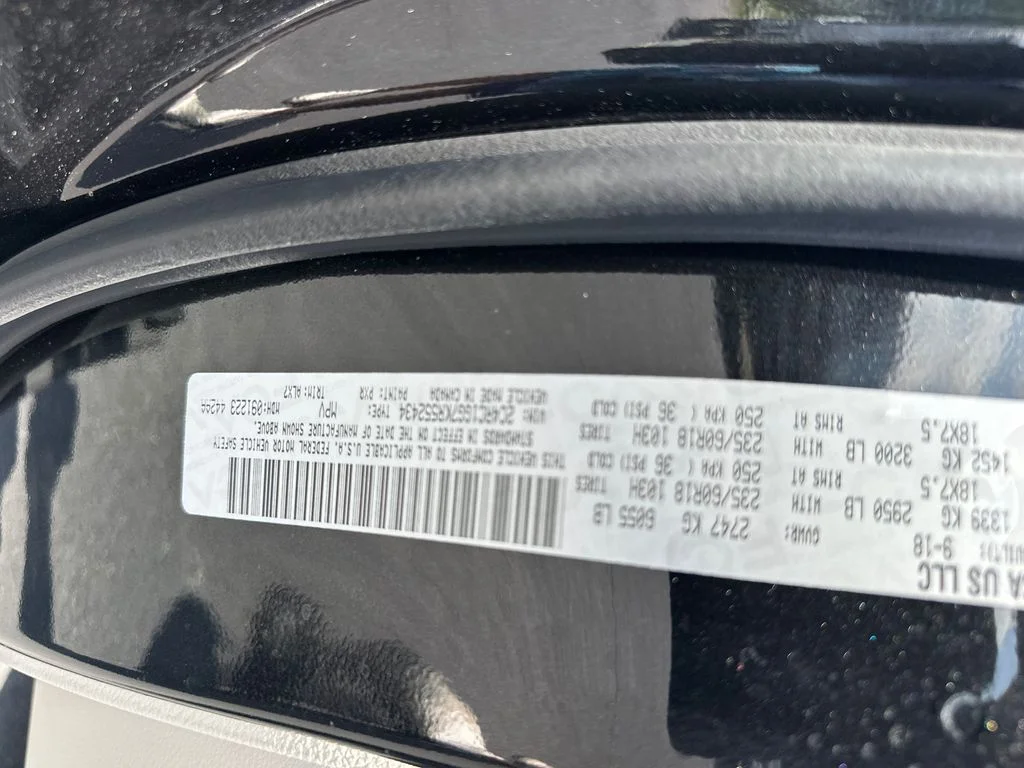 Used 2019 Black Chrysler Limited image 31