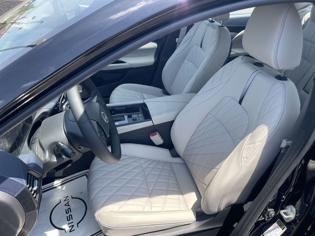 New 2026 Black Nissan SL image 15
