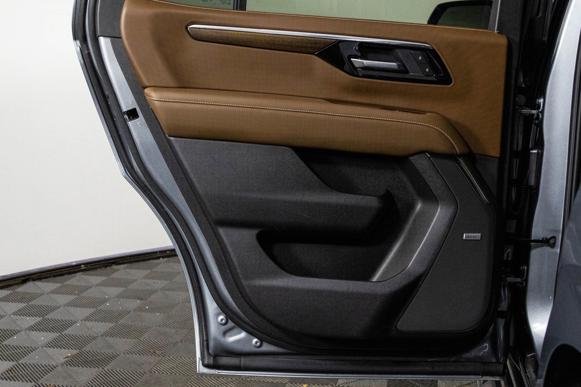 2025 CHEVROLET TAHOE - Image 34