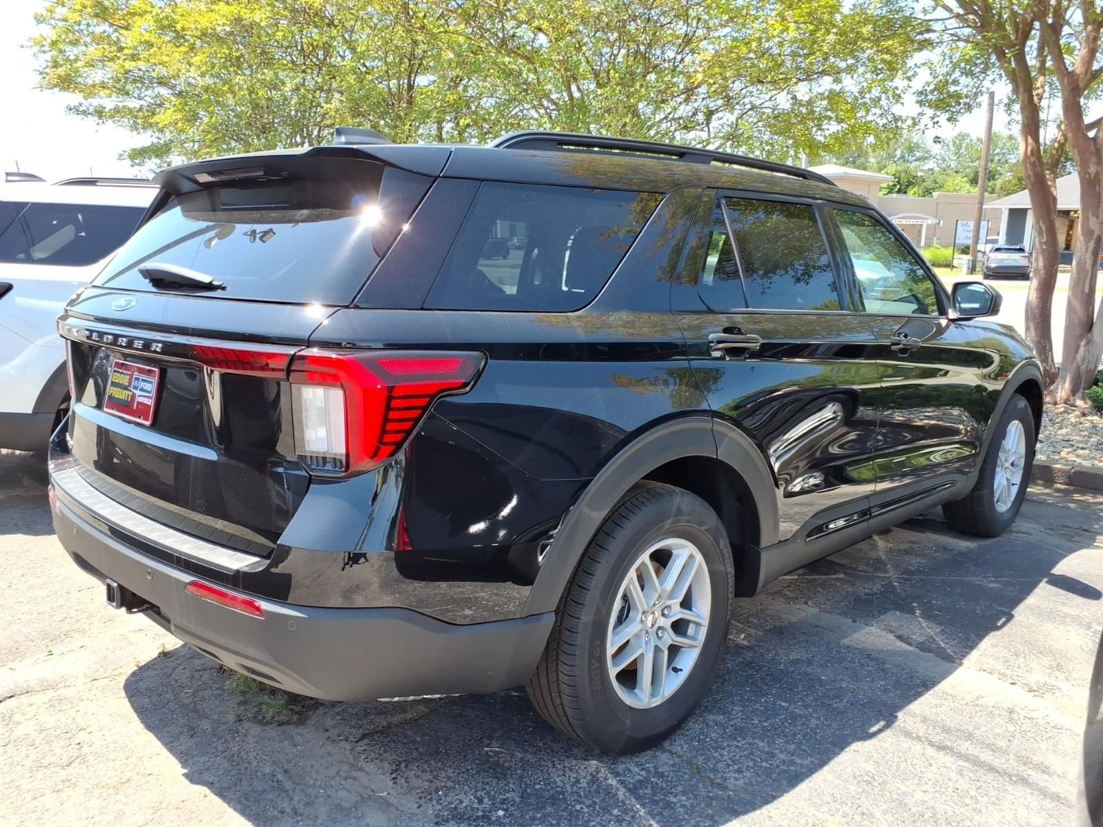 New 2026 Agate Black Metallic Ford Active image 3
