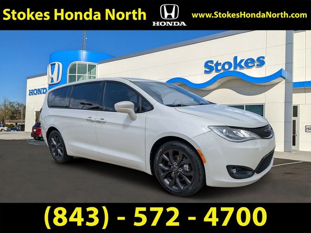 2020 Chrysler Pacifica Touring