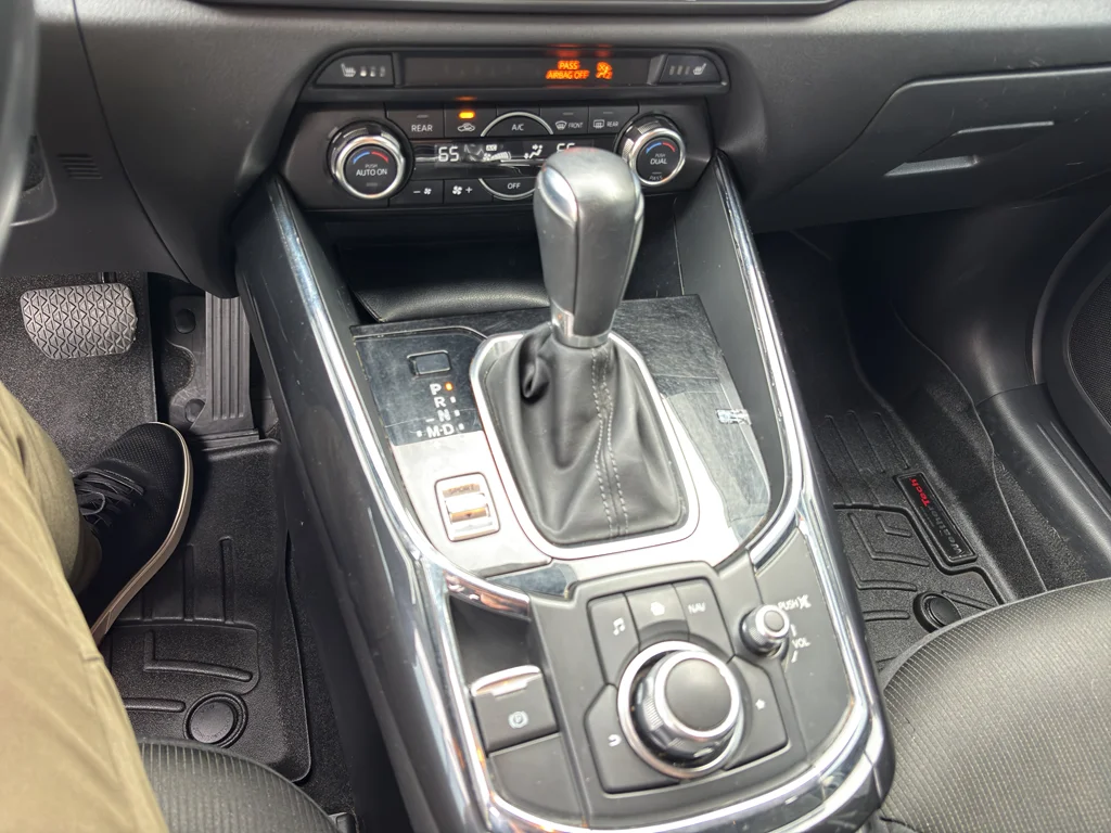 Used 2018 Machine Gray Metallic Mazda Sport image 5