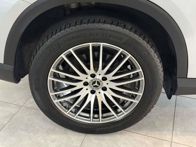 Certified Used 2023 Silver Mercedes-Benz GLC 300 image 7