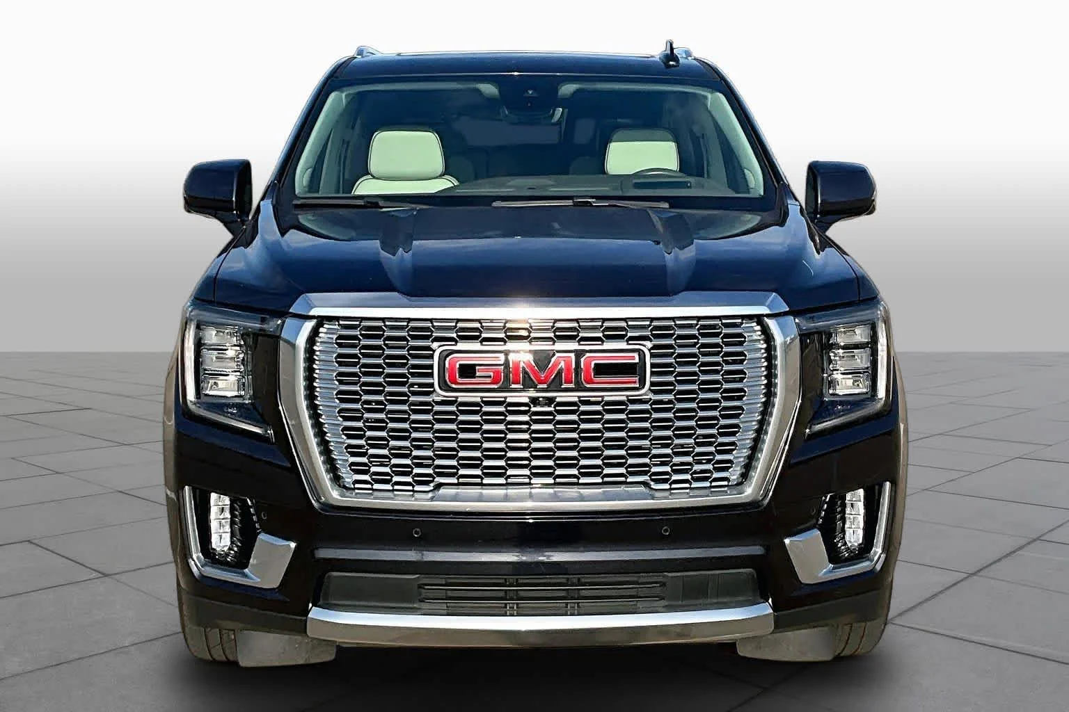 Used 2023 Titanium Rush Metallic GMC Denali image 3