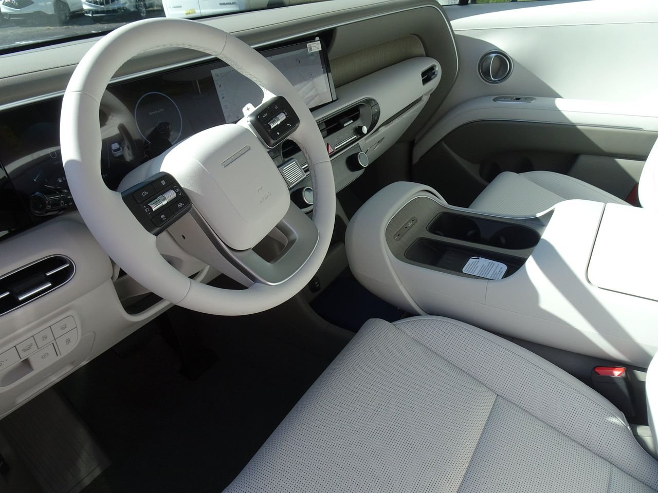 New 2027 Silver Hyundai SEL 7P image 12