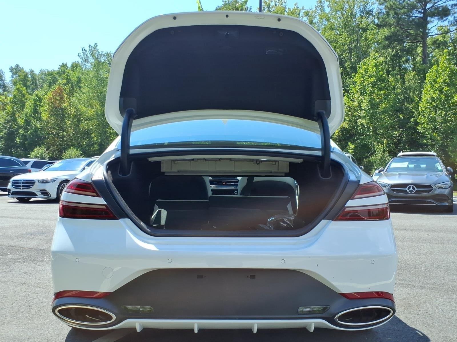 New 2026 Alta White Genesis 3.3T SPORT PRESTIGE image 32