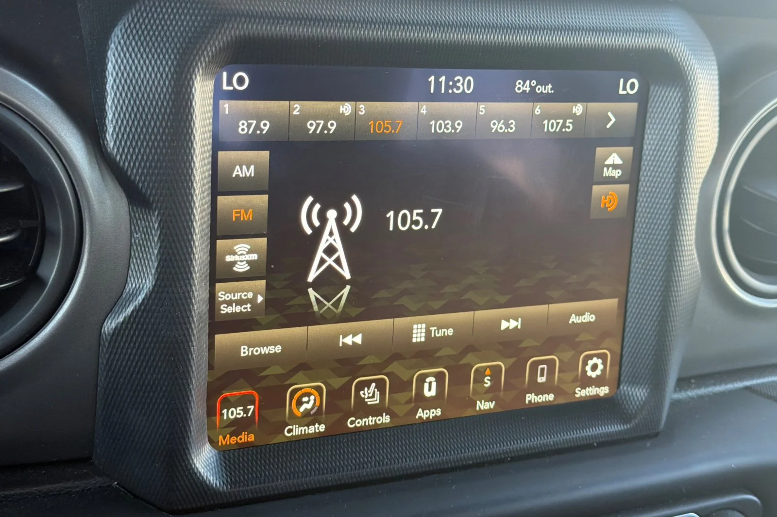 Used 2022 Green Jeep Willys image 22