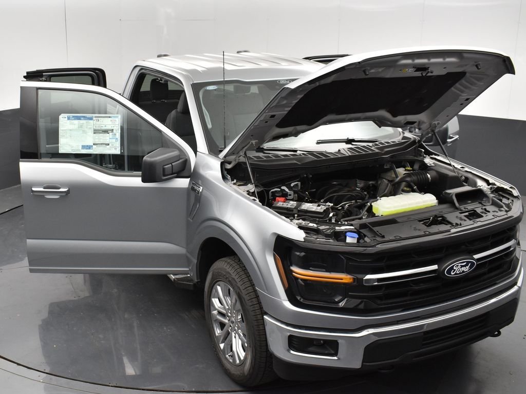New 2026 Iconic Silver Metallic Ford XLT image 33