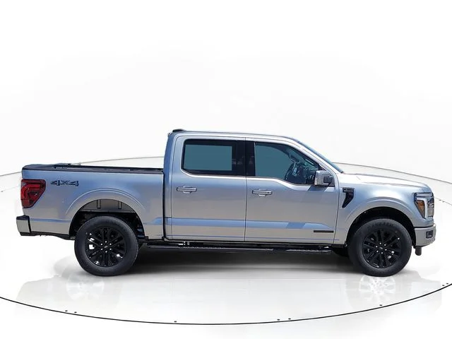 New 2026 Silver Metallic Ford Lariat image 4