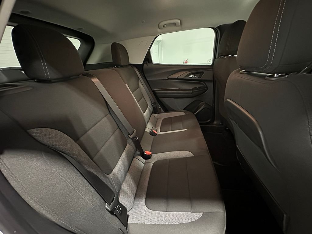 Used 2025 White Chevrolet LS image 22