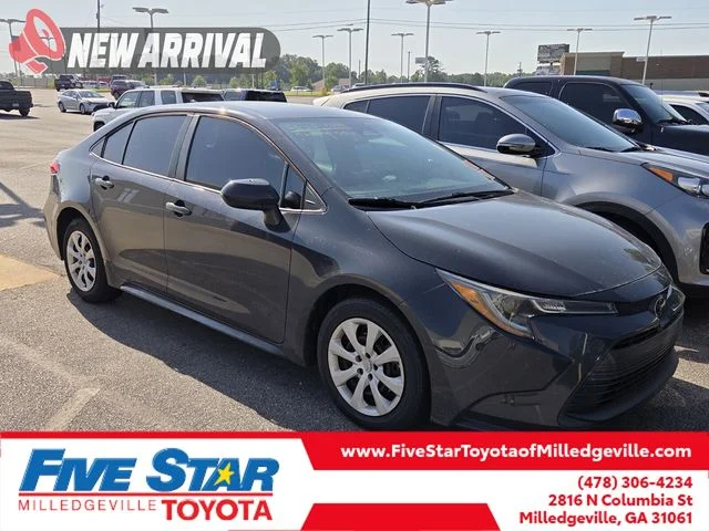 Used 2023  Toyota LE image 1