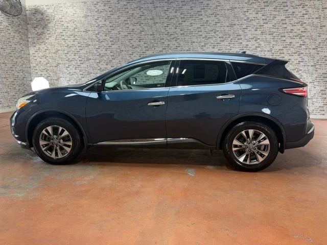 Used 2017 Arctic Blue Metallic Nissan SV image 4