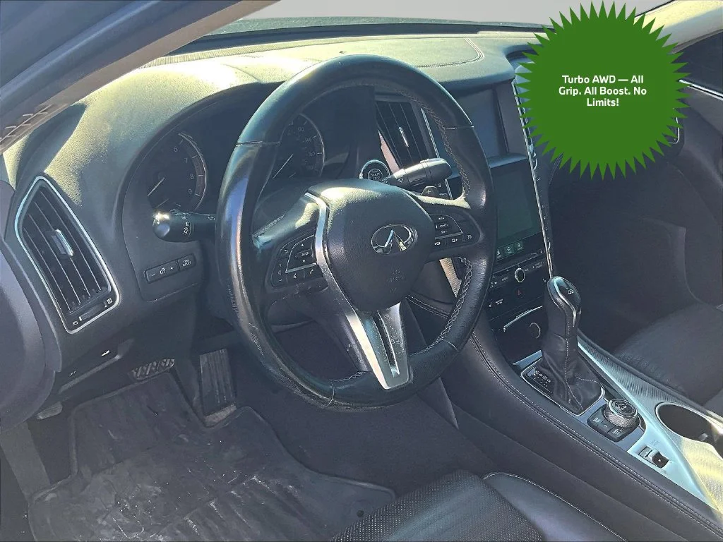 Used 2018 Gray INFINITI Sport image 12