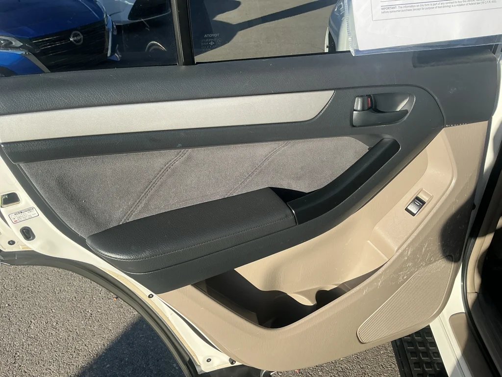 Used 2005 Natural White Toyota SR5 image 19