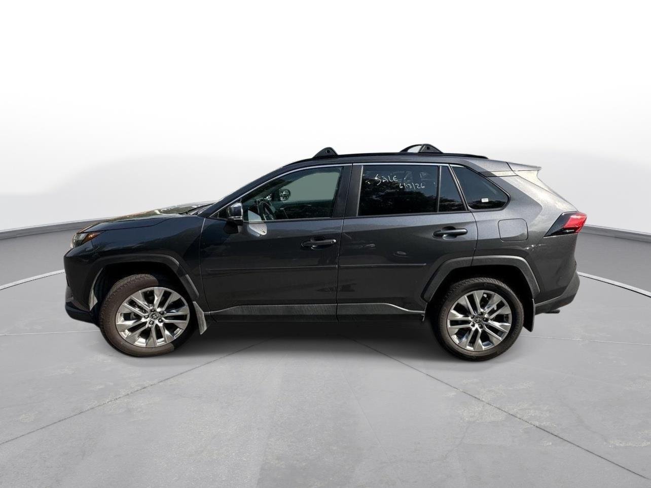 Certified Used 2025 Magnetic Gray Metallic Toyota XLE Premium image 9