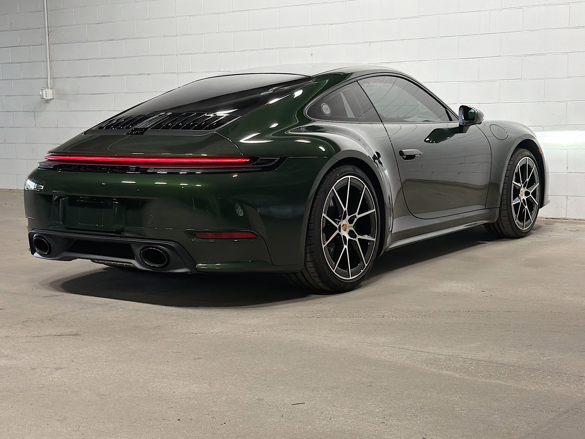 Certified Used 2026 Oak Green Metallic Neo Porsche Carrera T image 7