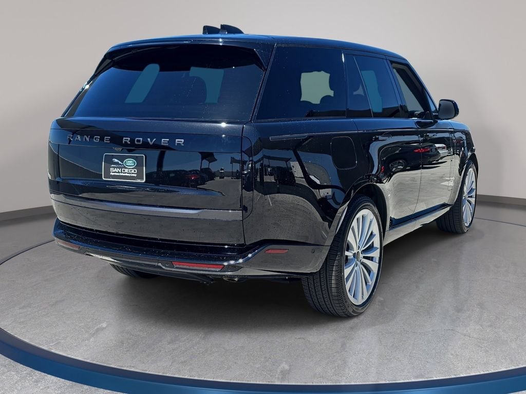 New 2026 Santorini Black Land Rover SE image 5