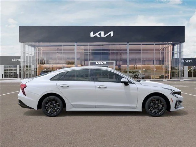 2026 Kia K5 LXS - Photo 7