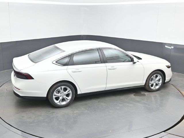New 2026 Platinum White Pearl Honda LX image 27