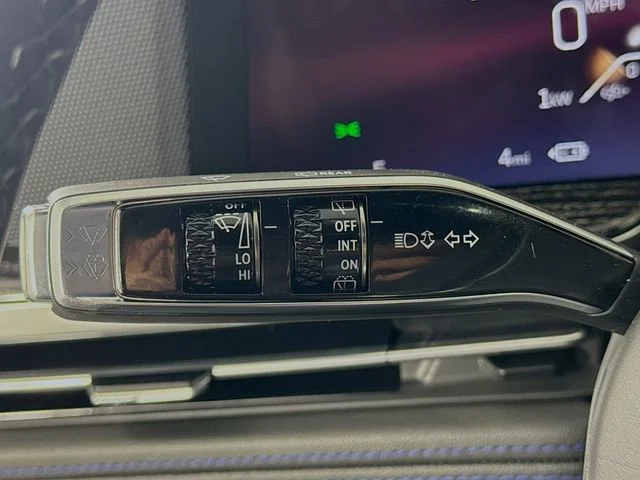 2026 Cadillac Escalade IQL Luxury - Photo 14