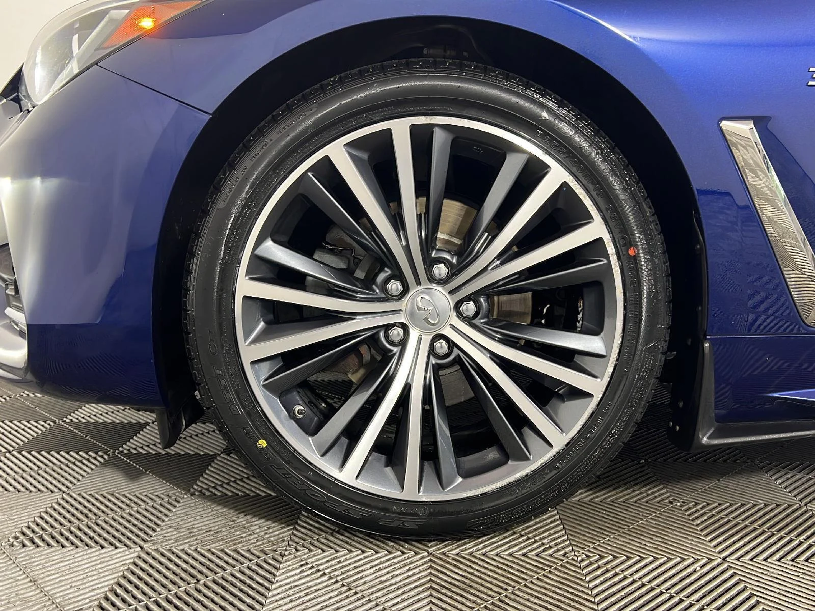 Used 2017 Iridium Blue INFINITI 3.0t Premium image 12