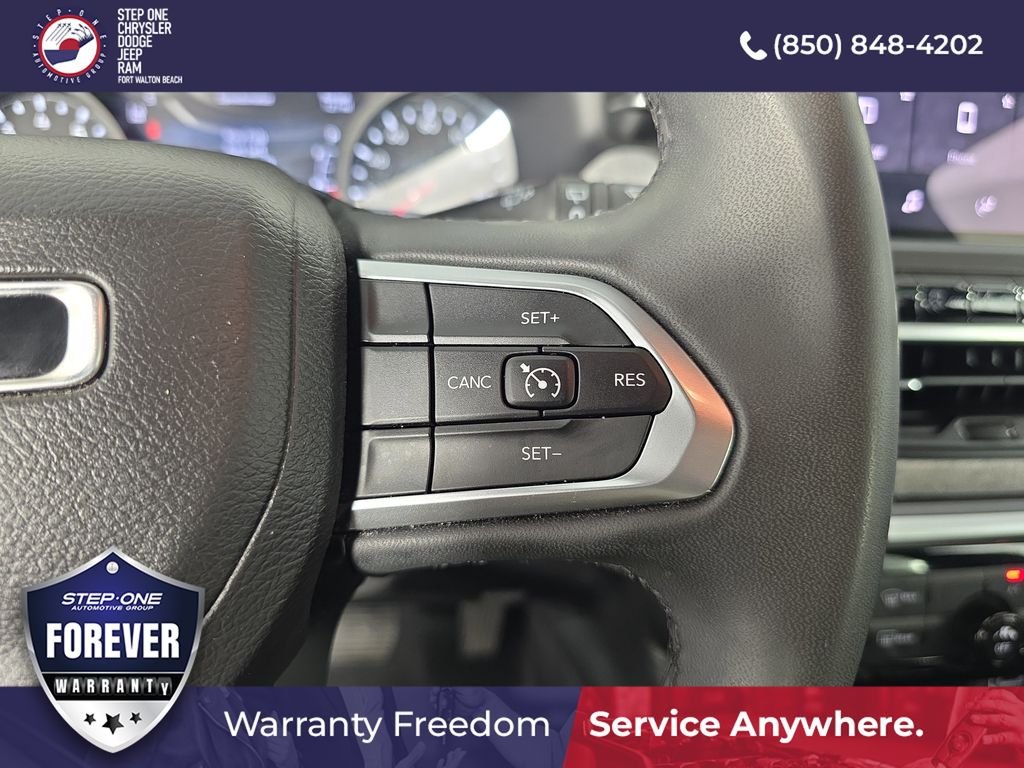 Used 2024 Gray Jeep Latitude image 21