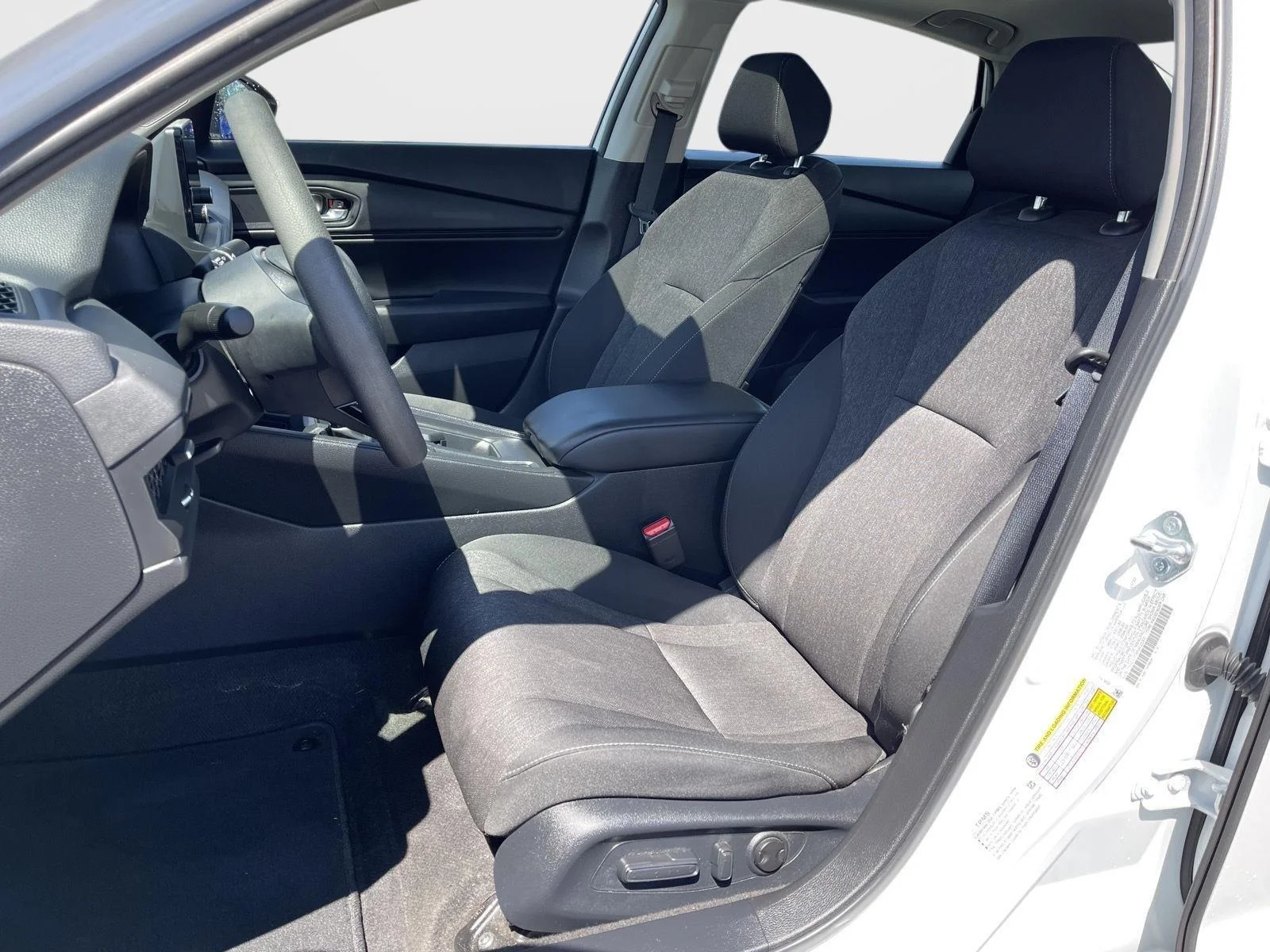 Used 2024 Platinum White Pearl Honda EX image 14