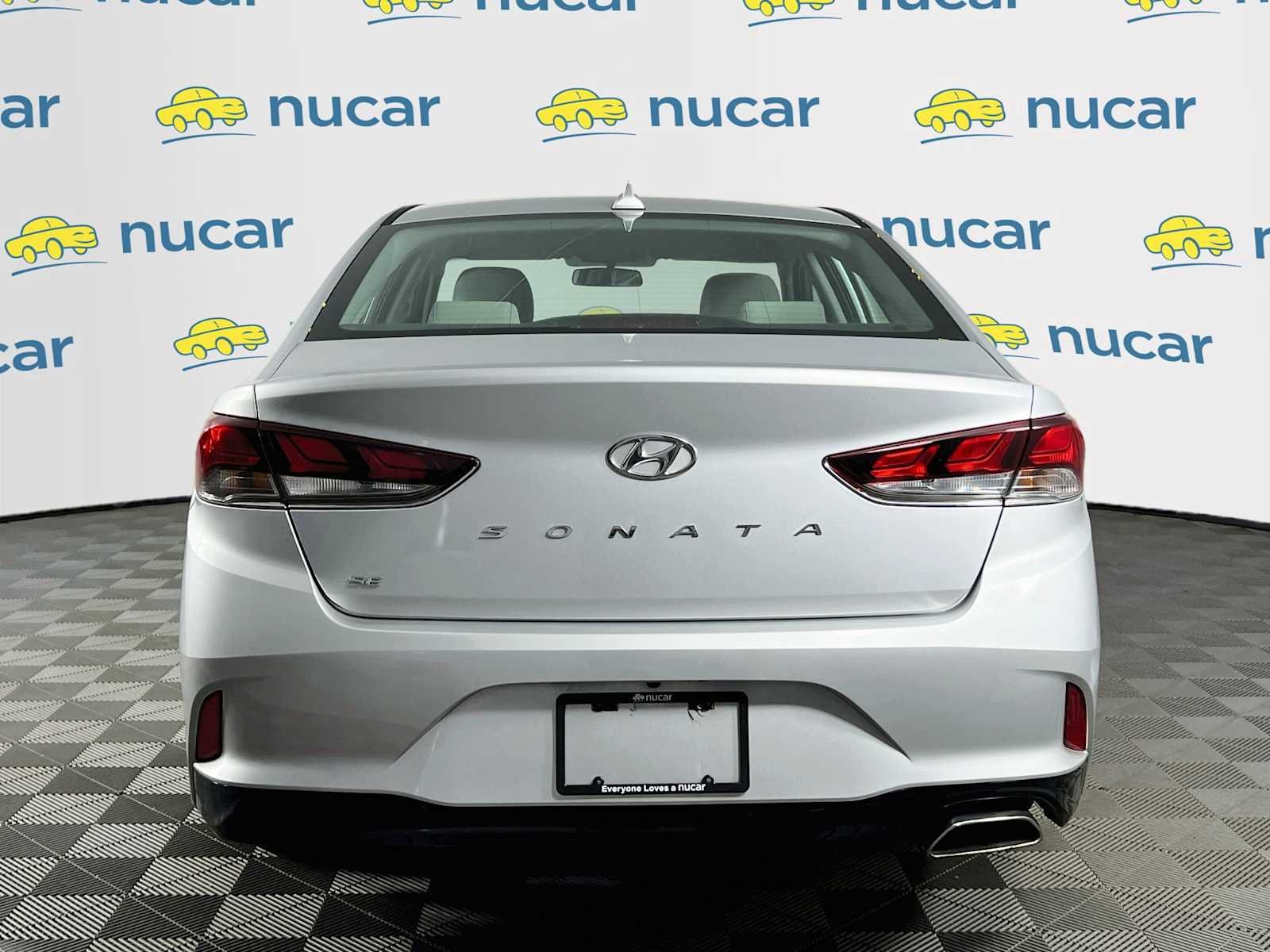 Used 2018 Symphony Silver Hyundai SE image 6
