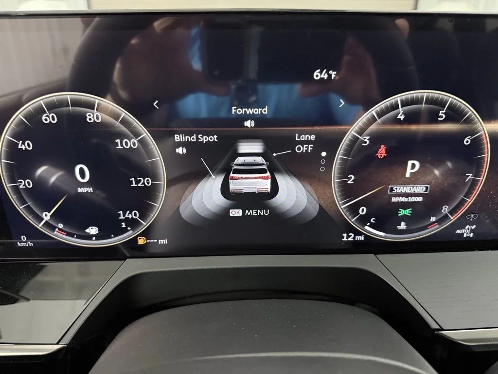 Used 2026 White INFINITI SPORT image 17