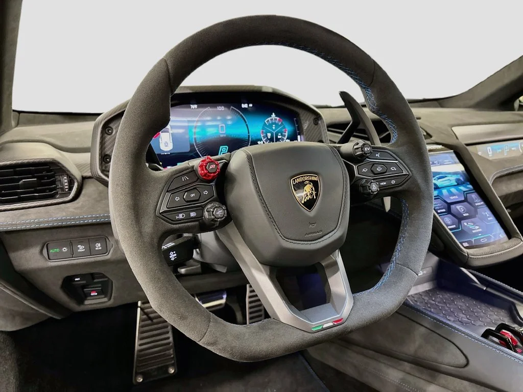 New 2026 Silver Lamborghini  image 19