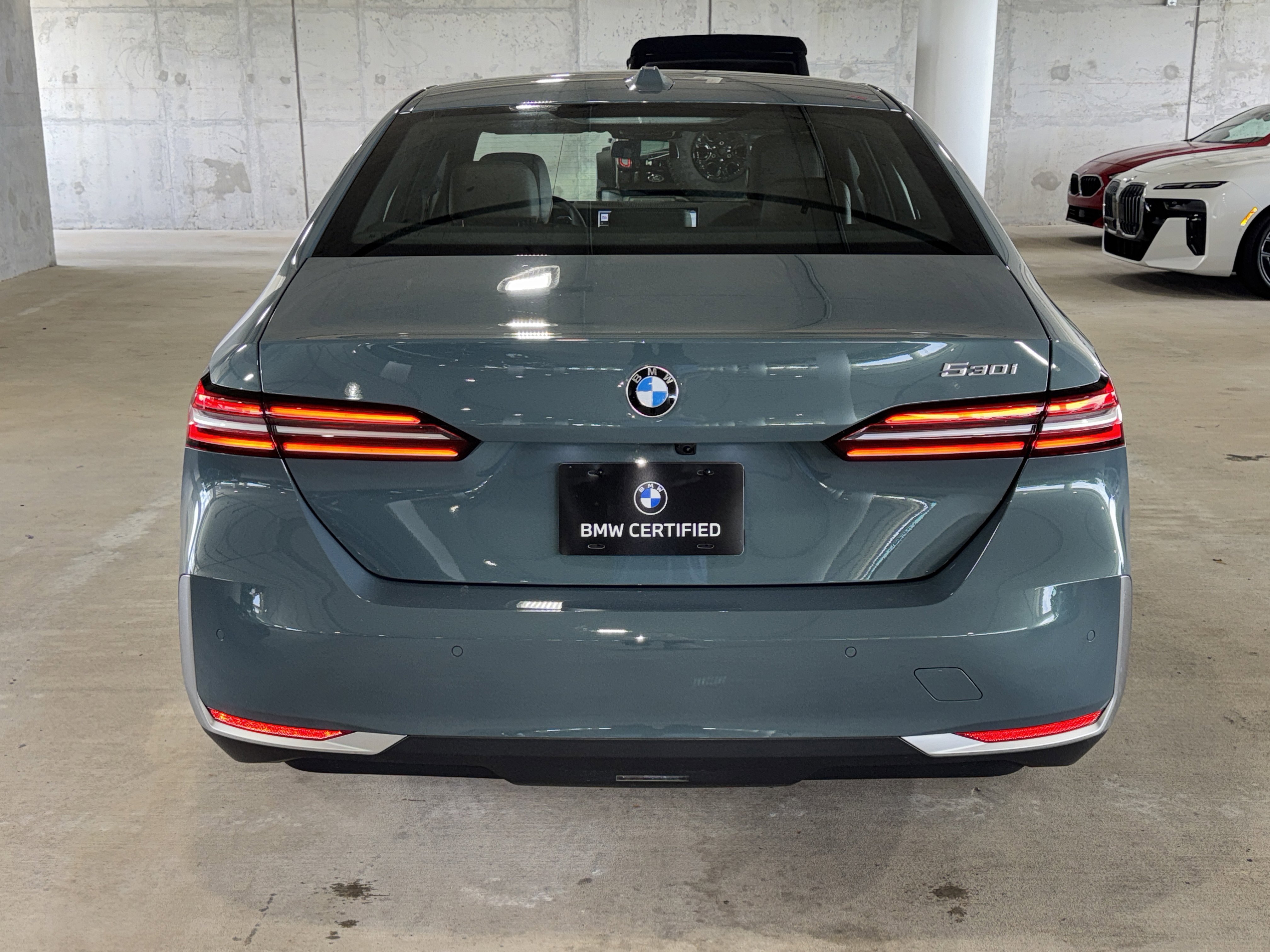 Used 2026 Cape York Green Metallic BMW 530i image 7