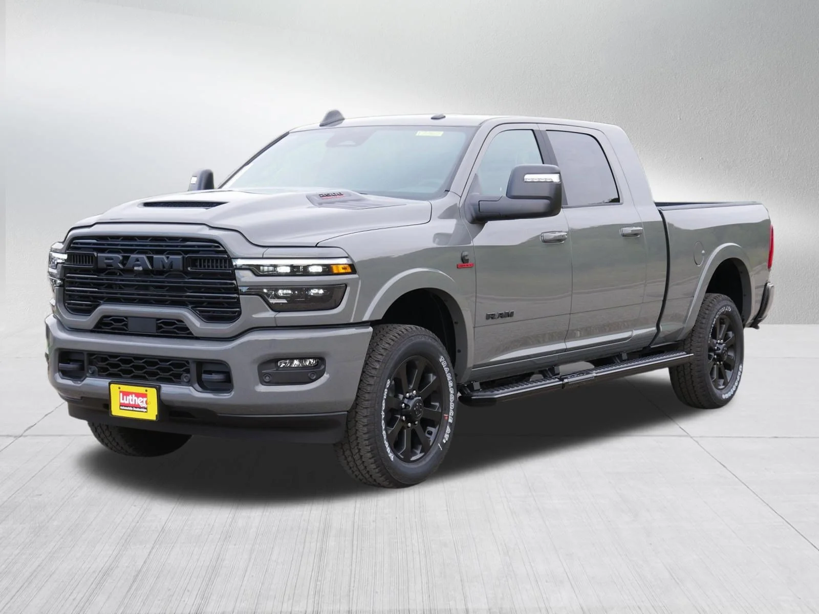 New 2027 Ceramic Gray Clear-Coat Exterior Paint RAM Laramie image 4