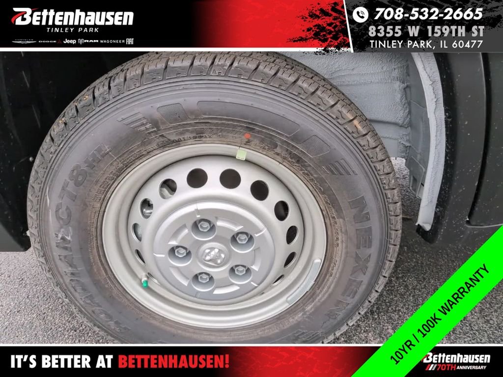 New 2026 Bright White Clear-Coat Exterior Paint RAM  image 16