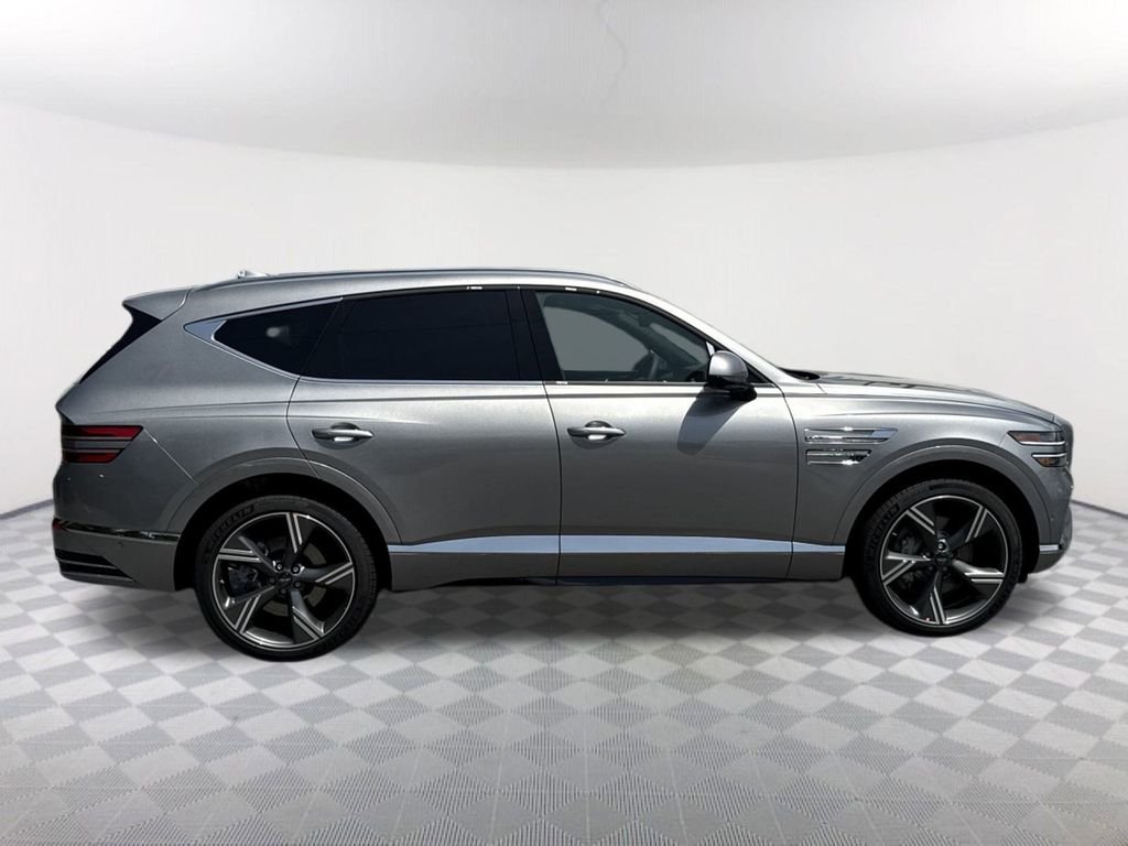 New 2025 Silver Genesis 3.5T Prestige image 4