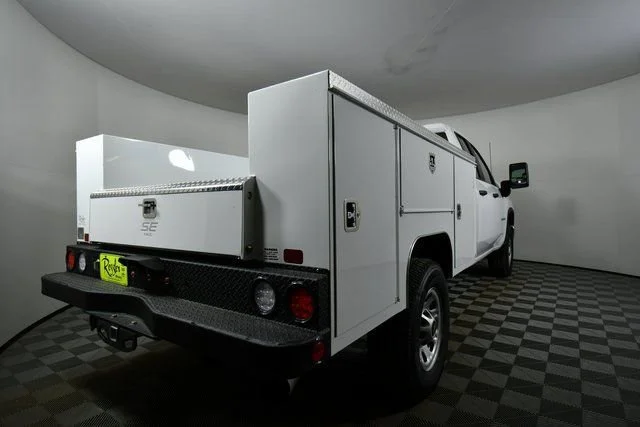 New 2026 Summit White Chevrolet WT image 11