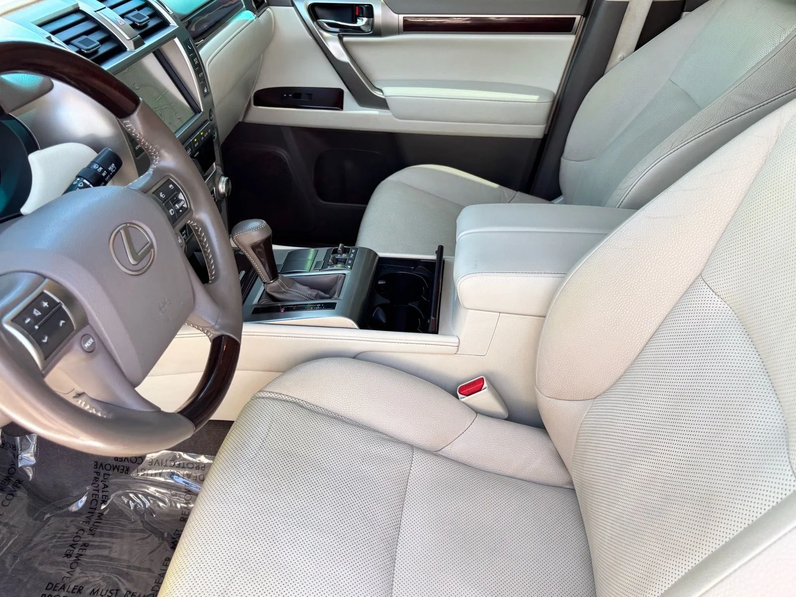 Used 2019 Starfire Pearl Lexus 460 image 16