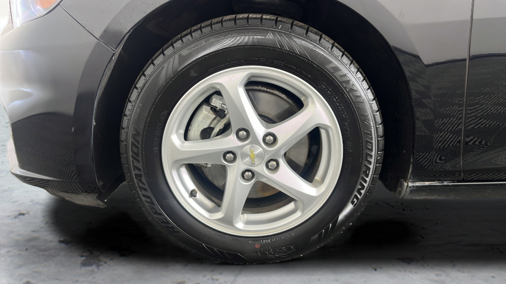 Used 2016 Black Chevrolet LS image 18