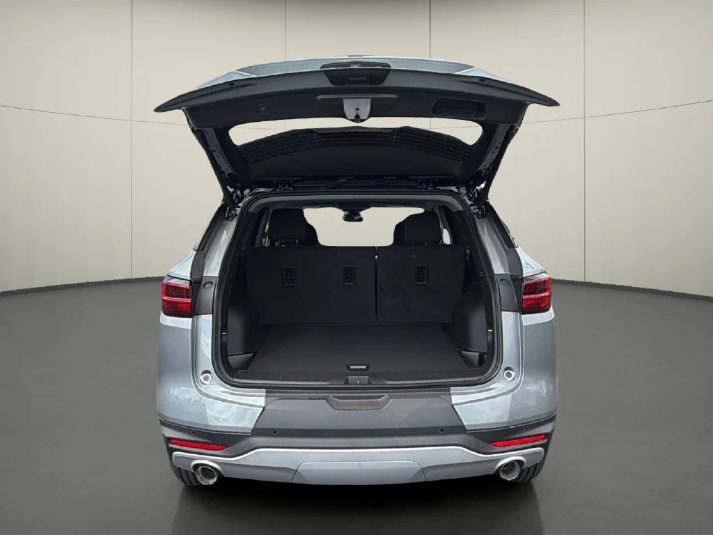 New 2026 Sterling Gray Metallic Chevrolet 2LT image 11