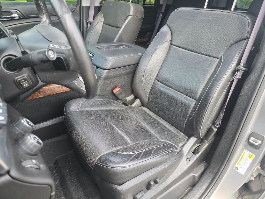 Used 2017 Pepperdust Metallic Chevrolet Premier image 24