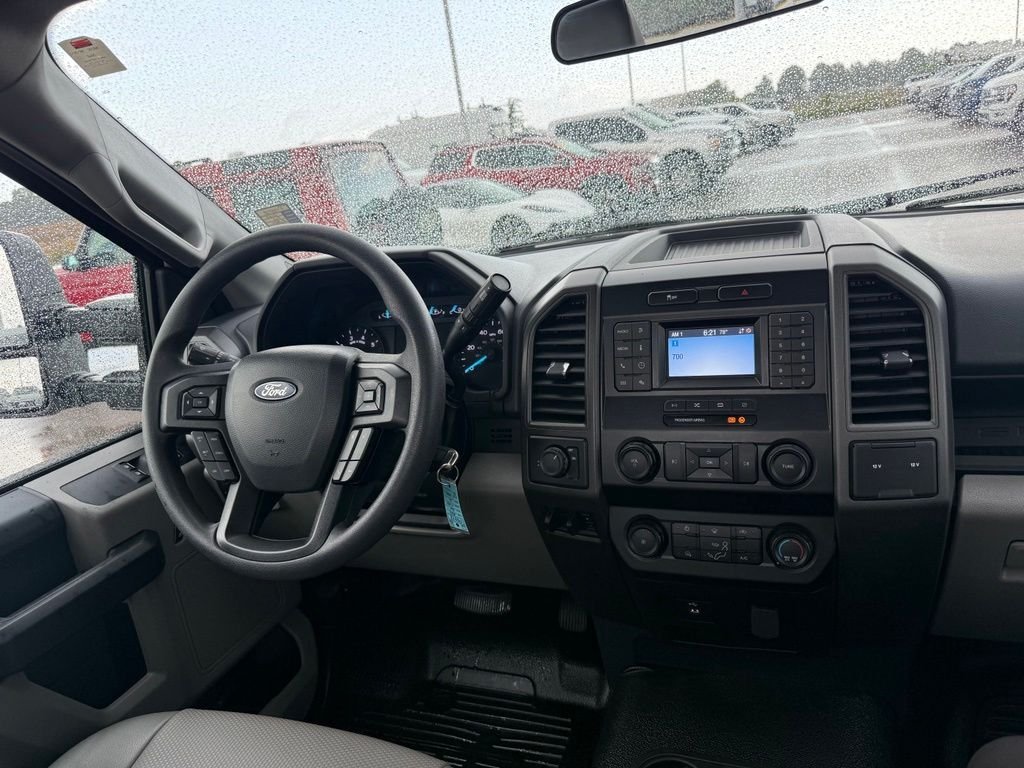 Used 2022 White Ford XL image 21