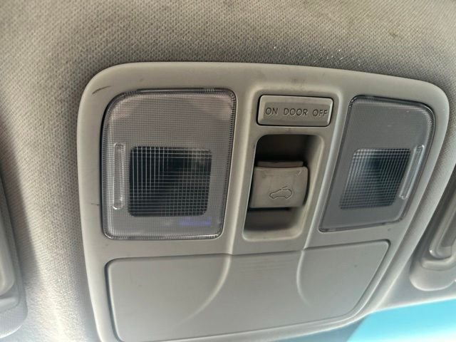 Used 2013 Graphite Gray Hyundai Limited image 16
