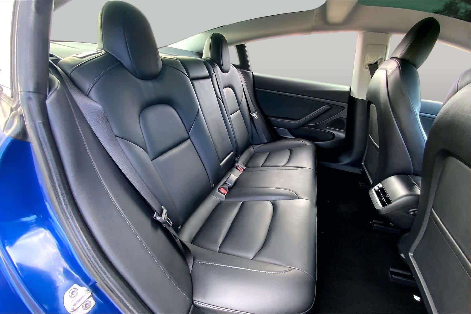 Used 2021 Deep Blue Metallic Tesla Standard Range Plus image 18